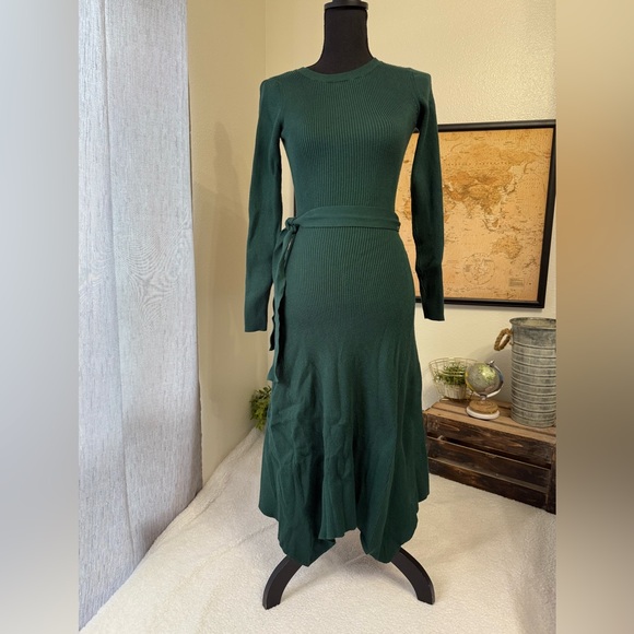 Flying Tomato Dresses & Skirts - Flying Tomato long sleeve ribbed sweater dress